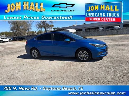 Used 2016 Chevrolet Cruze LT image 11