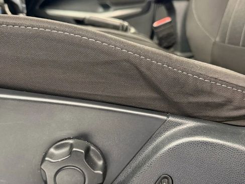 Used 2020 Ford EcoSport SE w/ SE Convenience Package image 13