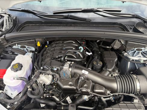 New 2026 Jeep Grand Cherokee Laredo AWD/4WD image 10