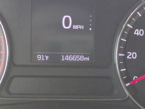 Used 2017 Kia Forte S FWD image 31
