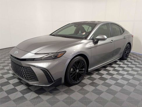 Certified 2025 Toyota Camry SE w/ Convenience Package FWD image 2