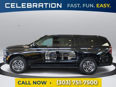 Used 2025 Chevrolet Suburban Z71 image 2