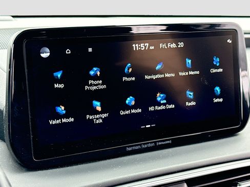 Used 2022 Hyundai Santa Fe SEL w/ Convenience + Premium Package AWD/4WD image 10