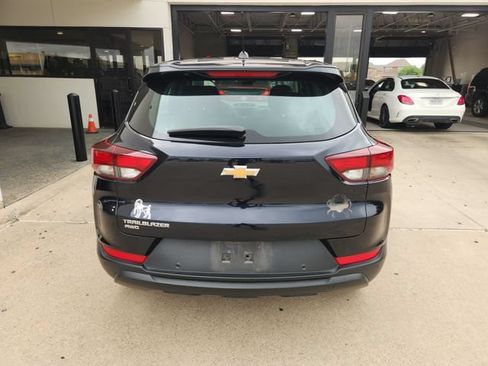 Used 2021 Chevrolet TrailBlazer LS AWD/4WD image 5