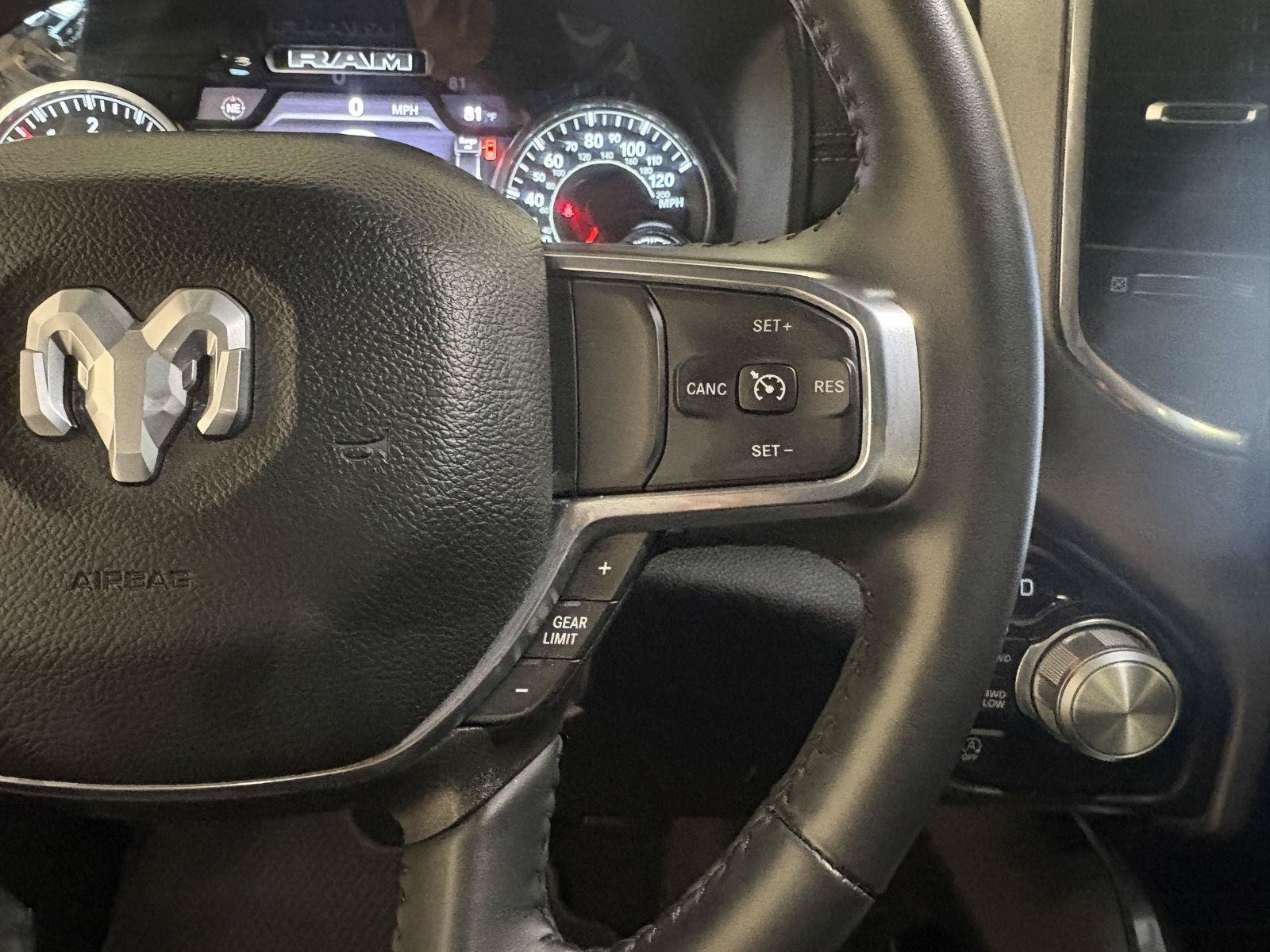 Used 2024 RAM 1500 Laramie AWD/4WD image 28