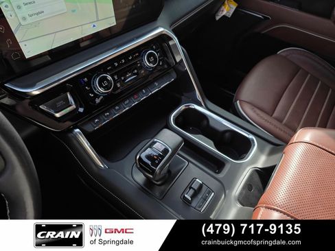 Used 2025 GMC Sierra 1500 Denali Ultimate AWD/4WD image 19