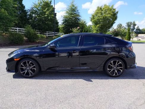 Used 2018 Honda Civic Sport image 7