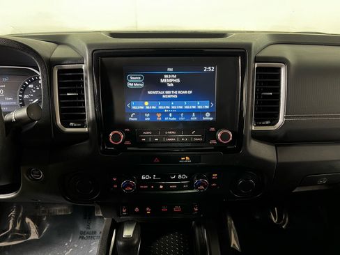 Used 2023 Nissan Frontier SV w/ SV Convenience Package image 18