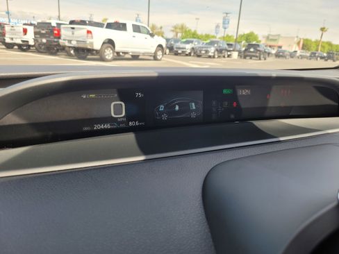 Used 2021 Toyota Prius Prime XLE image 24