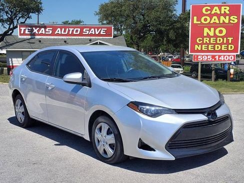 Used 2017 Toyota Corolla LE FWD image 1