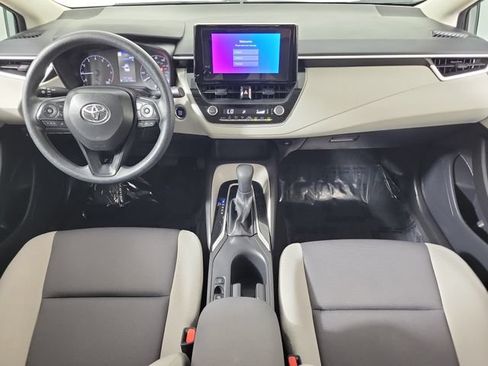 Used 2025 Toyota Corolla LE w/ Convenience Package FWD image 16