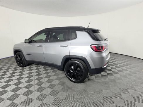 Used 2020 Jeep Compass Latitude image 7