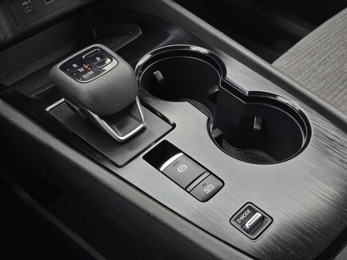 Certified 2023 Nissan Rogue SV FWD image 23