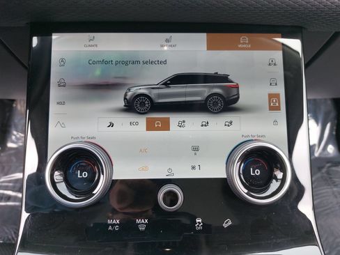 Used 2022 Land Rover Range Rover Velar S AWD/4WD image 24