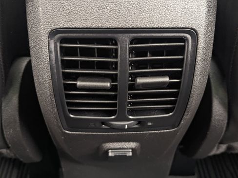 Used 2019 Ford Escape SEL image 22