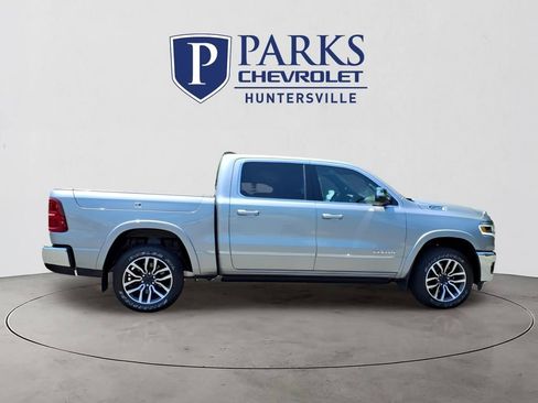 Used 2025 RAM 1500 Limited AWD/4WD image 36