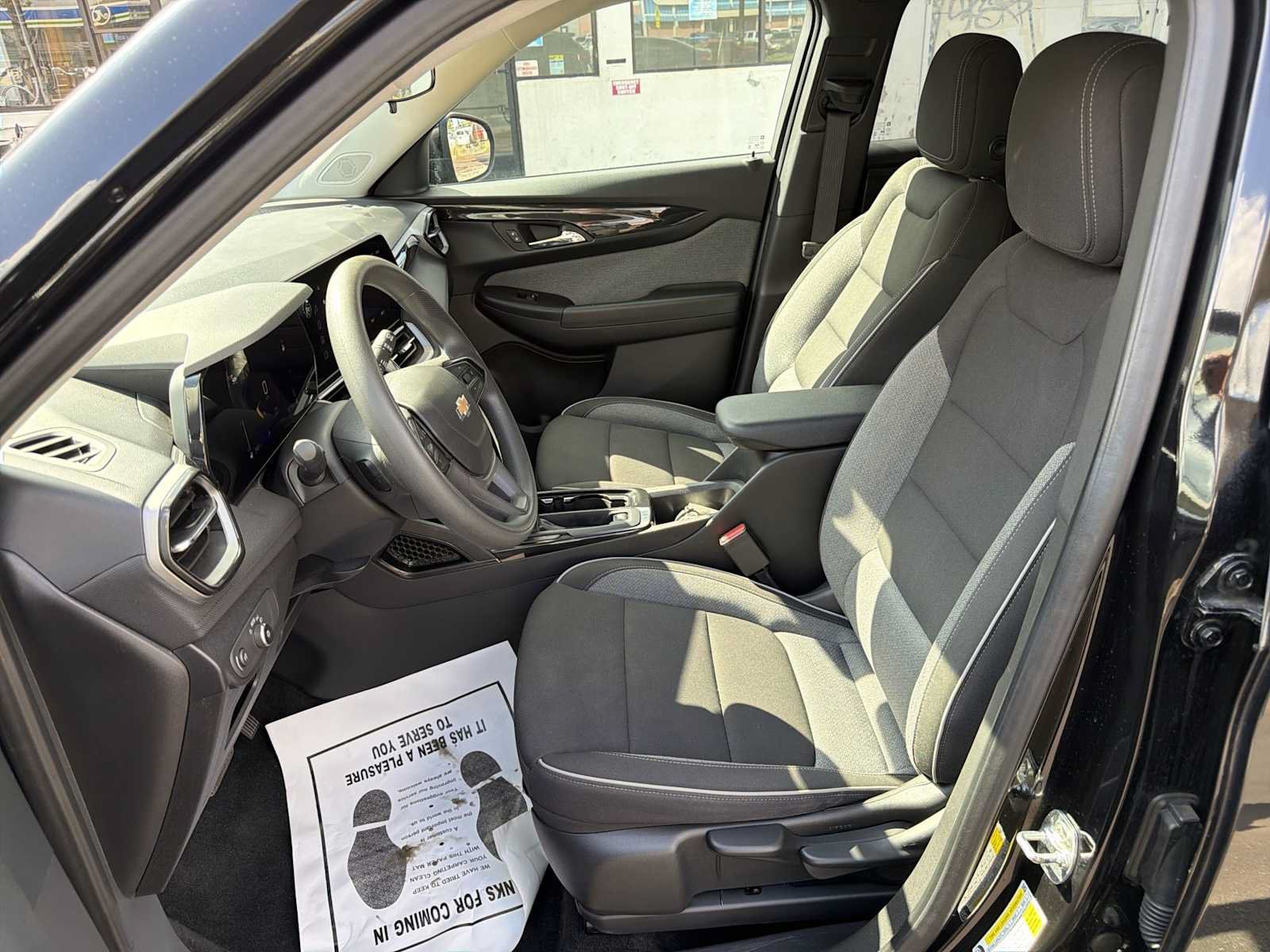 Used 2025 Chevrolet TrailBlazer LT FWD image 13