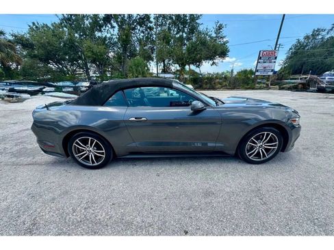 Used 2016 Ford Mustang Premium RWD image 7