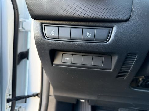 Used 2024 MAZDA CX-50 AWD 2.5 S w/ Premium Package image 14