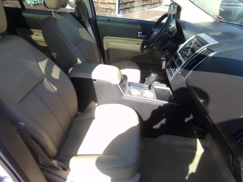 Used 2010 Ford Edge Limited image 34