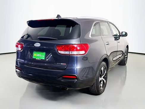 Used 2018 Kia Sorento EX FWD image 10