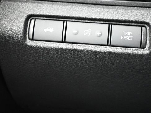 Used 2023 Nissan Altima 2.5 SV AWD/4WD image 23