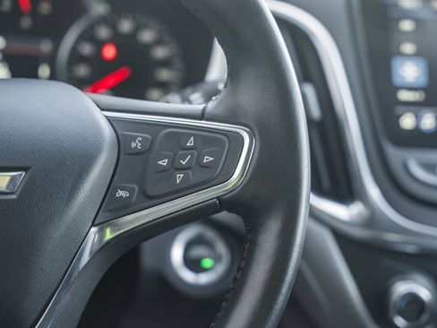 Used 2021 Chevrolet Equinox Premier image 33