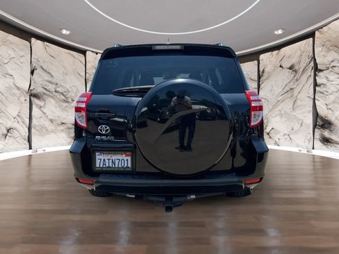 Used 2011 Toyota RAV4 Limited w/ Limited Extra Value Pkg FWD image 7