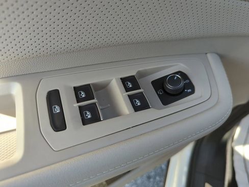 New 2026 Volkswagen Atlas SEL Premium R-Line image 25