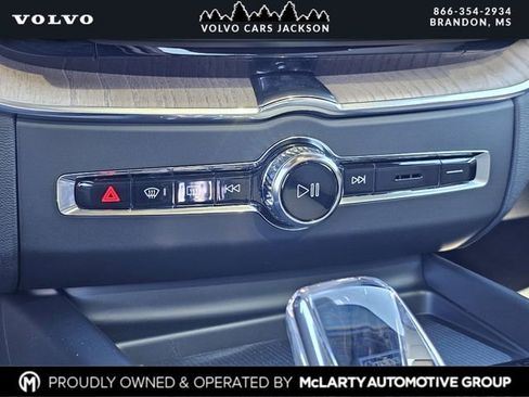 New 2026 Volvo XC60 B5 Plus w/ Protection Package Premier AWD/4WD image 21