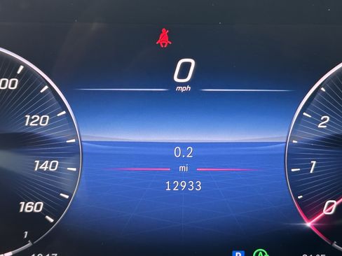 Used 2024 Mercedes-Benz GLC 300 image 26