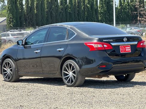 Used 2016 Nissan Sentra S FWD image 7