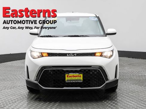 Used 2024 Kia Soul LX w/ Option Group 015 image 2