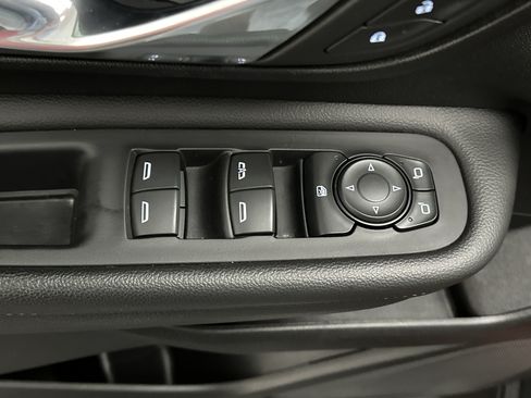 Used 2024 GMC Terrain SLE w/ Elevation Edition AWD/4WD image 17