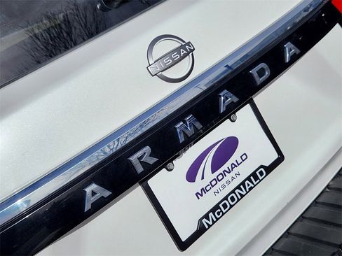 Used 2023 Nissan Armada Platinum w/ Cargo Package image 8