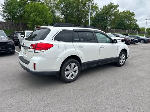 Used 2011 Subaru Outback 2.5i Limited w/ PWR Moonroof Pkg AWD/4WD image 4