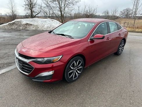 Used 2023 Chevrolet Malibu RS FWD image 2