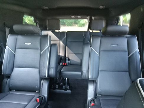 Used 2021 Cadillac Escalade Premium Luxury w/ Driver Assist Tech Package AWD/4WD image 23