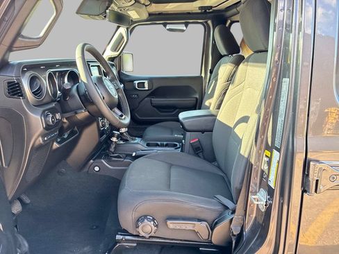 Used 2023 Jeep Wrangler Unlimited w/ Dual Top Group AWD/4WD image 21