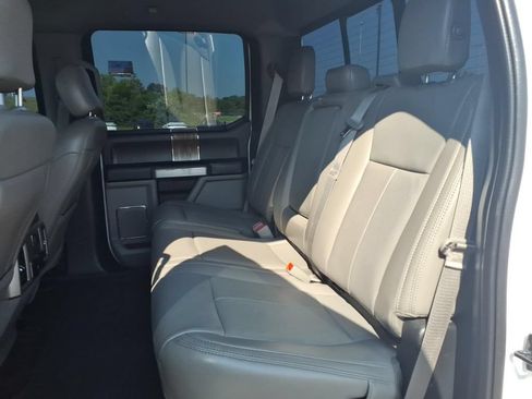 Used 2019 Ford F150 Lariat w/ Equipment Group 502A Luxury AWD/4WD image 13