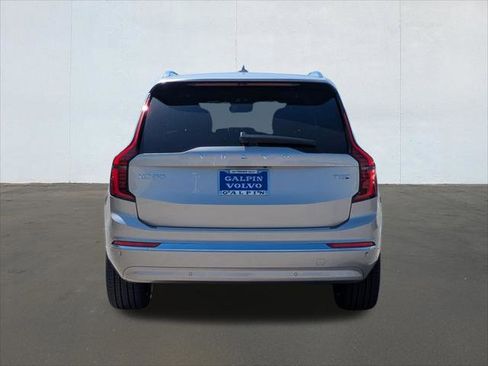 New 2026 Volvo XC90 T8 Plus w/ Protection Package Premier image 5