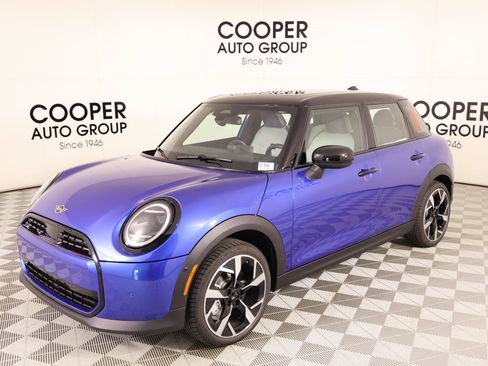 New 2026 MINI Cooper 4-Door Hardtop FWD image 9