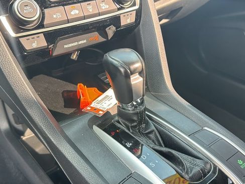 Used 2020 Honda Civic Touring image 21