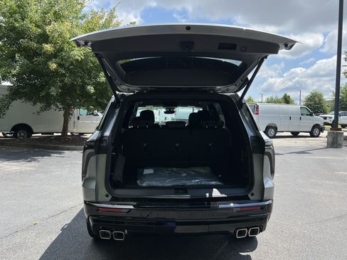 New 2026 Chevrolet Traverse RS FWD image 11