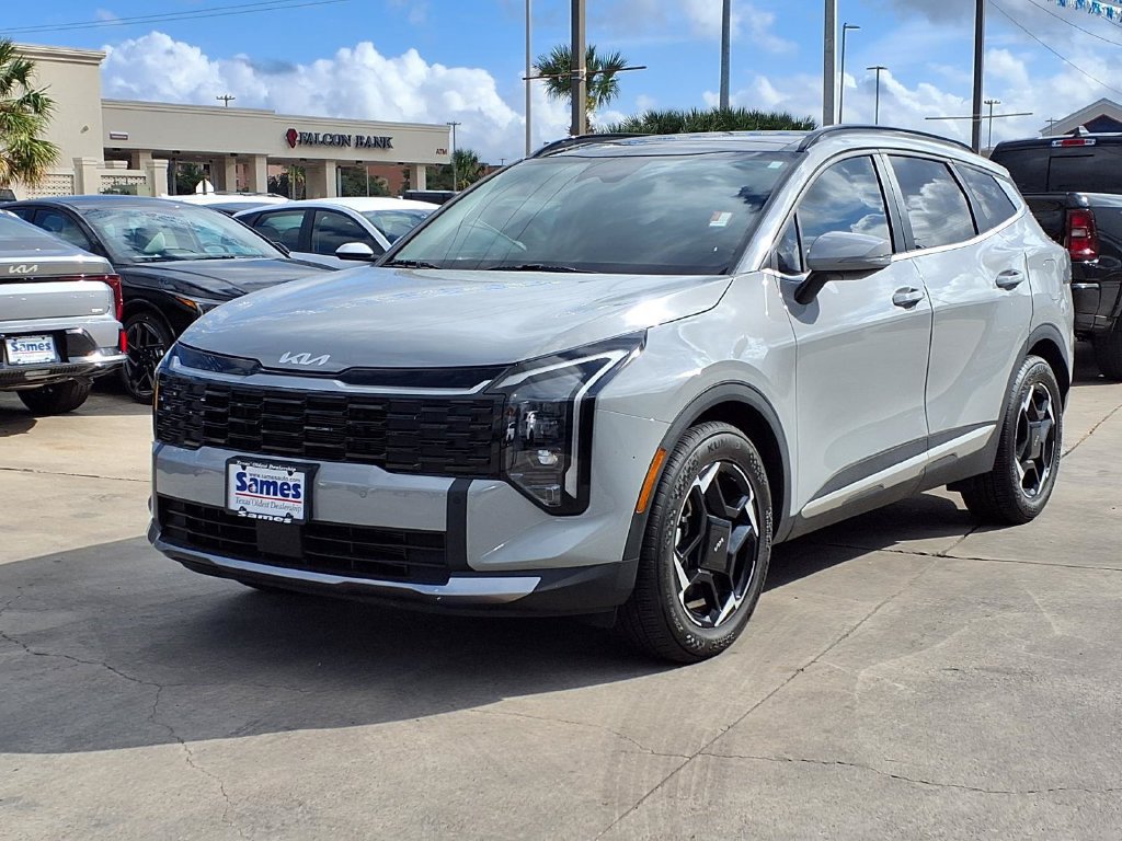 Certified 2026 Kia Sportage EX w/ EX Panorama Roof Package FWD image 4