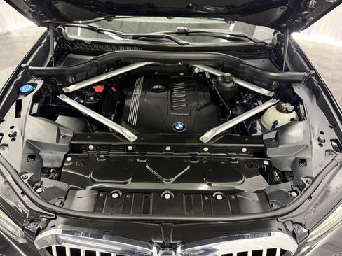 Used 2019 BMW X5 xDrive40i w/ M Sport Package image 39