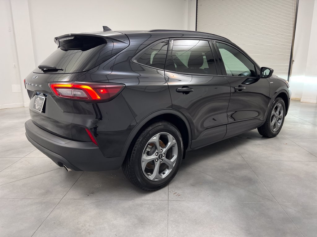 Used 2026 Ford Escape ST-Line FWD image 9