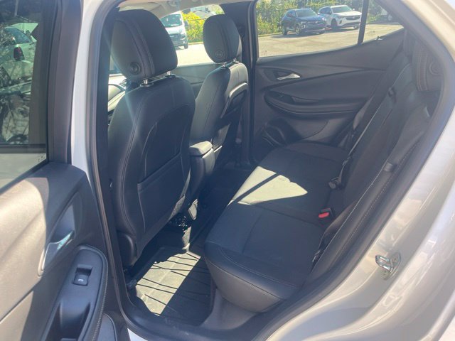 Used 2022 Buick Encore GX Select w/ Experience Buick Package FWD image 4