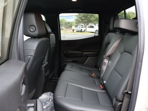 New 2026 Chevrolet Colorado Trail Boss AWD/4WD image 21