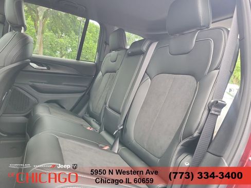 New 2025 Jeep Grand Cherokee Altitude AWD/4WD image 10